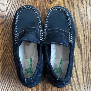 Naturino kids suede black loafers, size 29 (11.5 US). Excellent condition